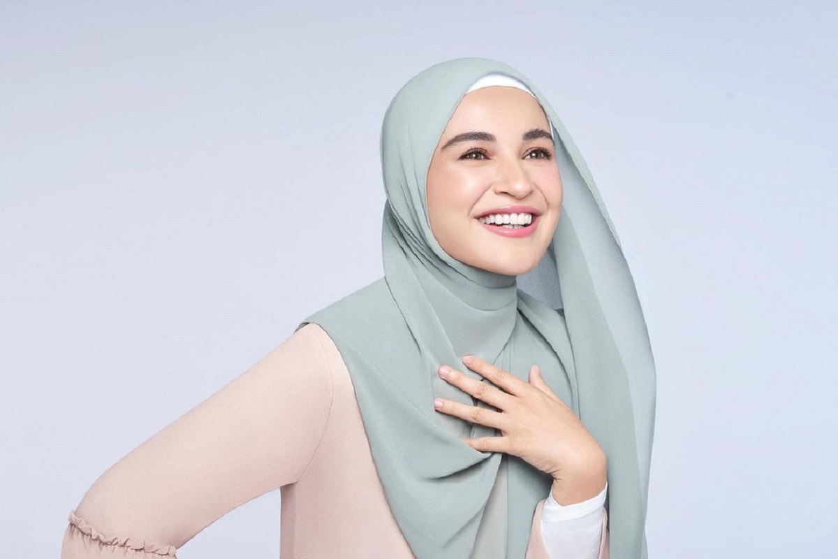 Dewi A.